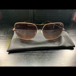 Quay Australia Stop and Stare Twist